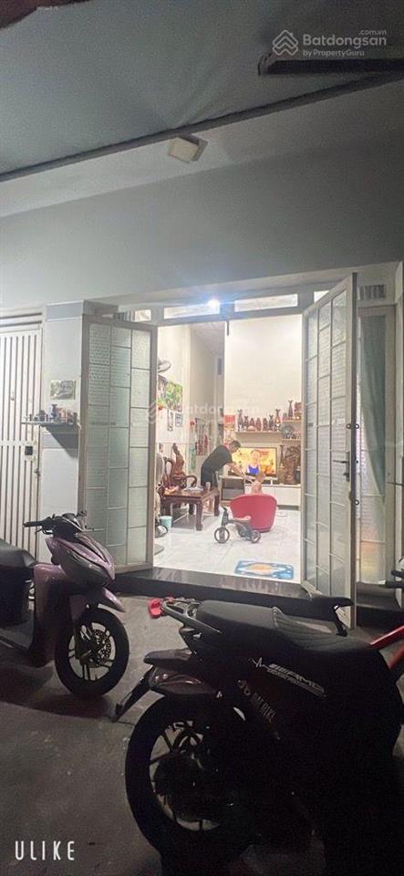 Nhà tân phú 60m2 hxh ngang 5m 200m siêu thị go trường chinh  ngay đại học công thương