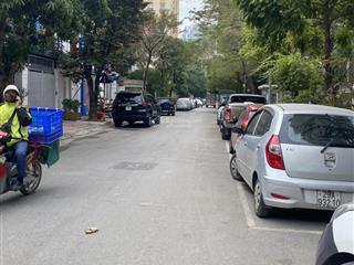 Bán nhà riêng tại phố trung kính, cầu giấy, dt 105m2, 6 tầng, mt 5m, ô chờ thang máy. ô tô tránh