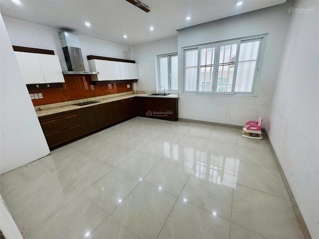 Nhà cho thuê kdc trung sơn gần cầu him lam q7. 5x20m, 6p, phù hợp văn phòng. giá tr/tháng