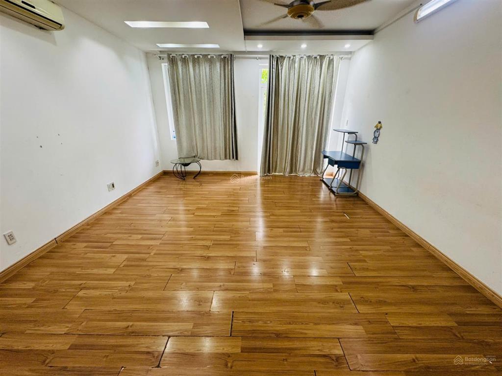 Nhà cho thuê kdc trung sơn gần cầu him lam q7. 5x20m, 6p, phù hợp văn phòng. giá tr/tháng