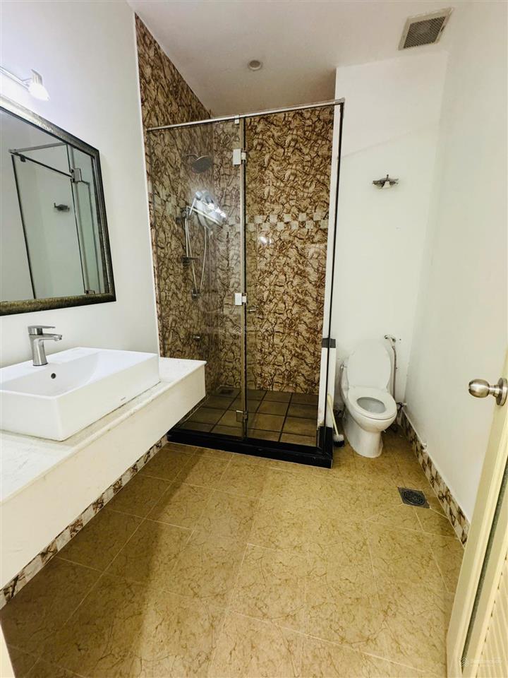 Nhà cho thuê kdc trung sơn gần cầu him lam q7. 5x20m, 6p, phù hợp văn phòng. giá tr/tháng