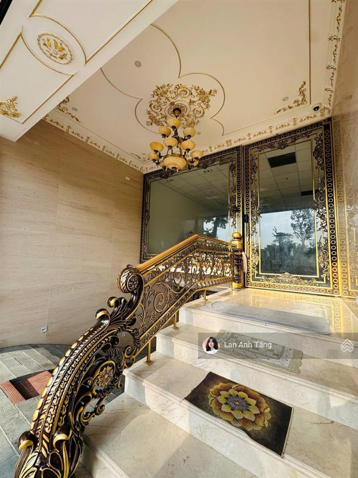 Bán biệt thự 165m2 lô góc khu lão thành cách mạng cầu giấy  hiếm như vàng  ở đẳng cấp truyền đời