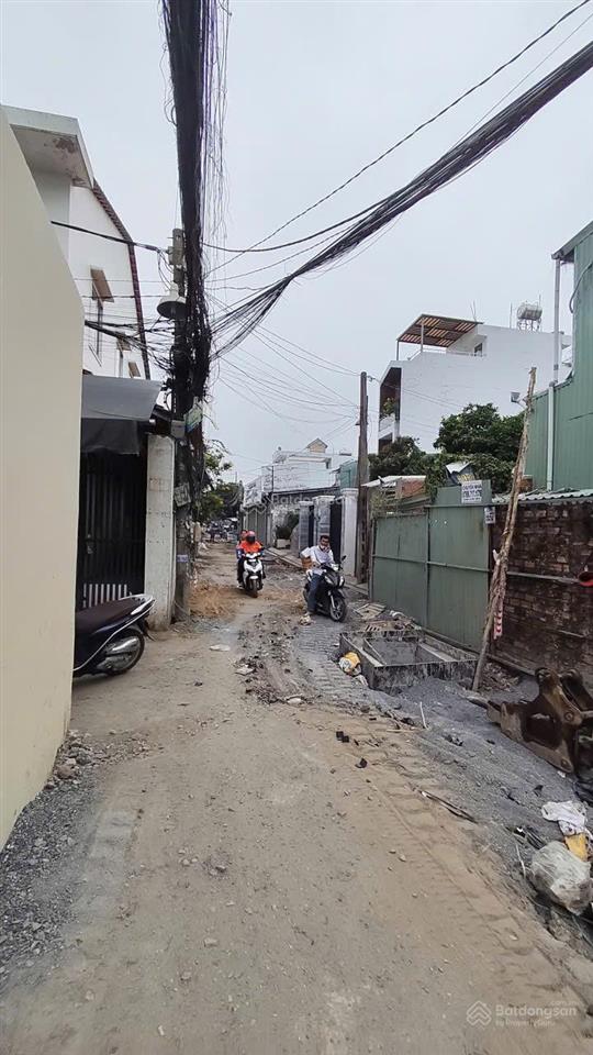 Bán căn hộ dịch vụ 5 lầu mặt tiền đường số 12 . hiệp bình chánh . doanh thu hơn 3 tỉ / năm