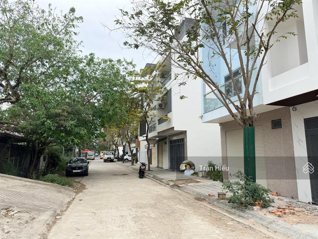 Chính chủ bán lô 2 mặt tiền đa công năng. đối diện công viên cực đẹp đường thông ra thích quảng đức