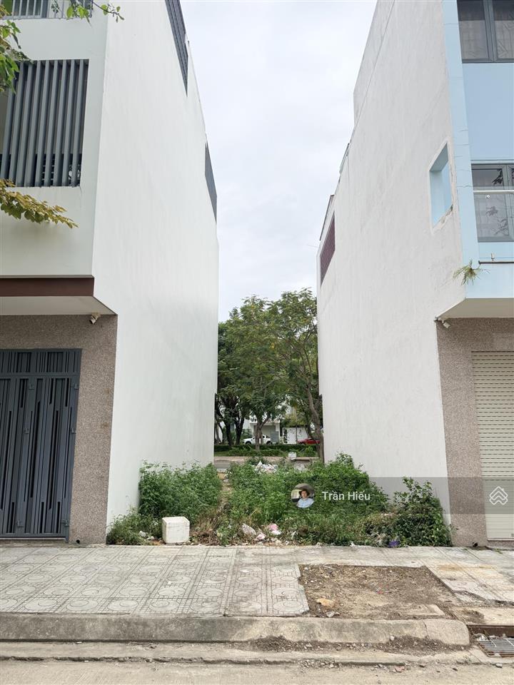 Chính chủ bán lô 2 mặt tiền đa công năng. đối diện công viên cực đẹp đường thông ra thích quảng đức