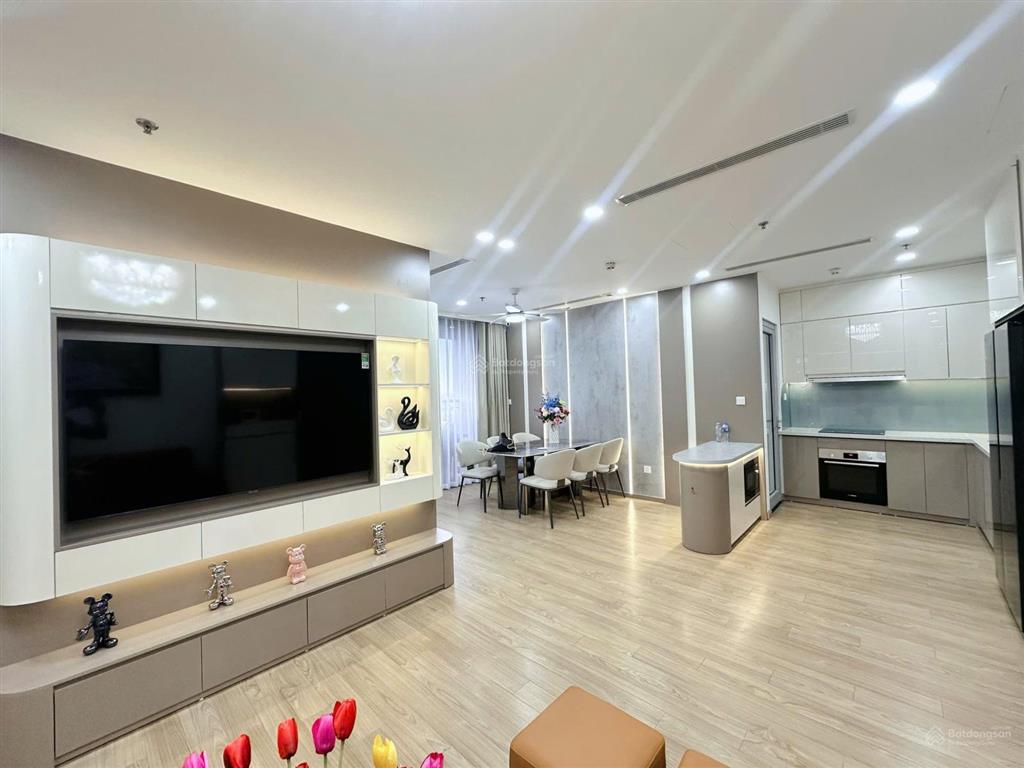 Bán căn 3pn 2vs 106m2  giá 10 tỷ (vinhomes gardenia)