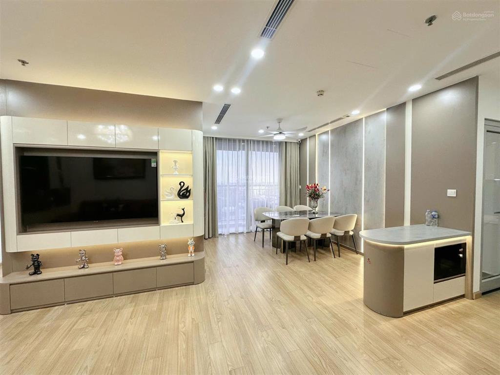 Bán căn 3pn 2vs 106m2  giá 10 tỷ (vinhomes gardenia)