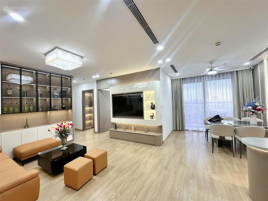 Bán căn 3pn 2vs 106m2  giá 10 tỷ (vinhomes gardenia)
