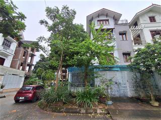 Bán nhà biệt thự trung ương đảng 160m², nhà 4 tầng, mt 23m, lô góc 3 mặt tiền, giá 39,5 tỷ tl