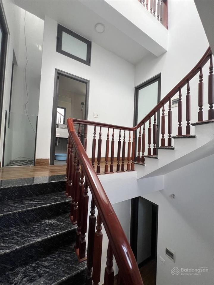 Bán nhà cự khối. 100m², mt 5m nhà 5 tầng thang máy, ôtô tránh kinh doanh giá 17,8 tỷ tl