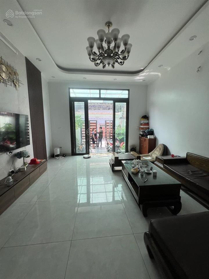 Bán nhà cự khối. 100m², mt 5m nhà 5 tầng thang máy, ôtô tránh kinh doanh giá 17,8 tỷ tl