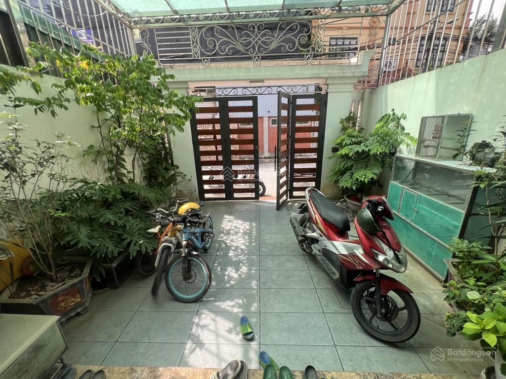 Bán nhà cự khối. 100m², mt 5m nhà 5 tầng thang máy, ôtô tránh kinh doanh giá 17,8 tỷ tl