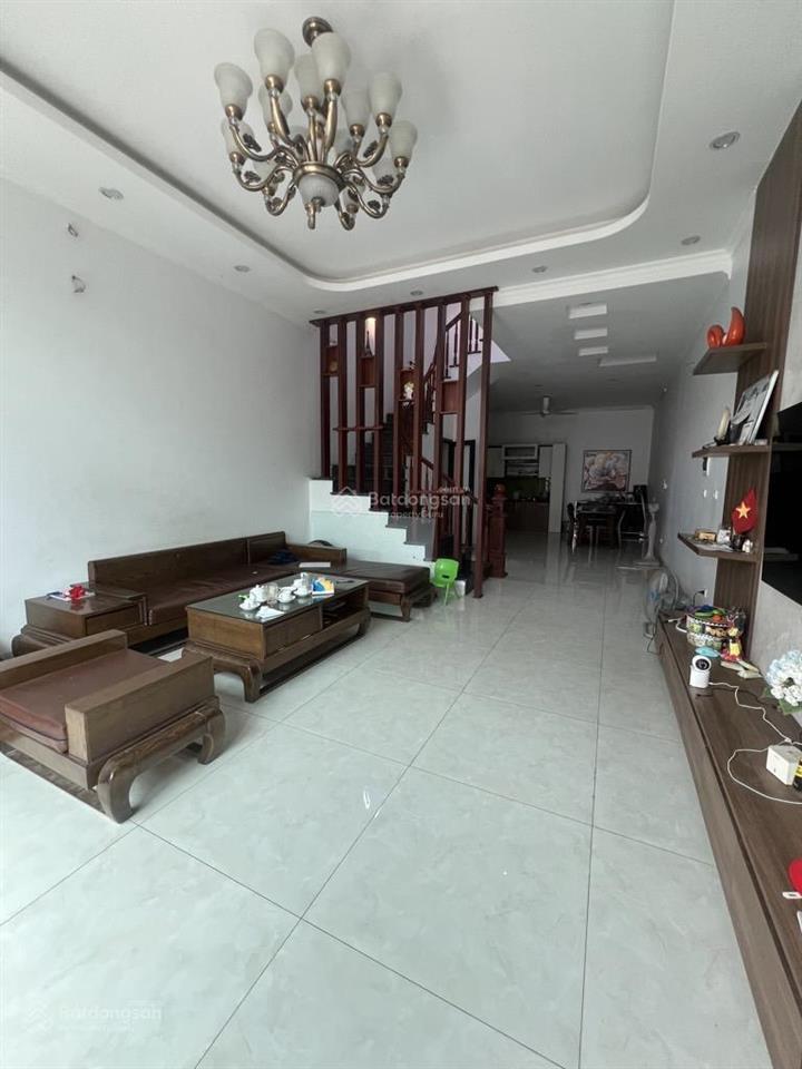 Bán nhà cự khối. 100m², mt 5m nhà 5 tầng thang máy, ôtô tránh kinh doanh giá 17,8 tỷ tl