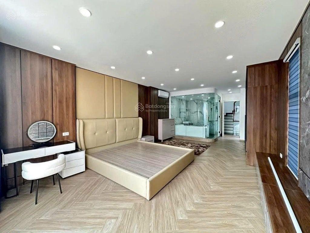 Bán nhà ngọc lâm 60m² , mt 4,5m nhà 6tầng , lô góc , thang máy gara ôtô giá 19 tỷ có tl .