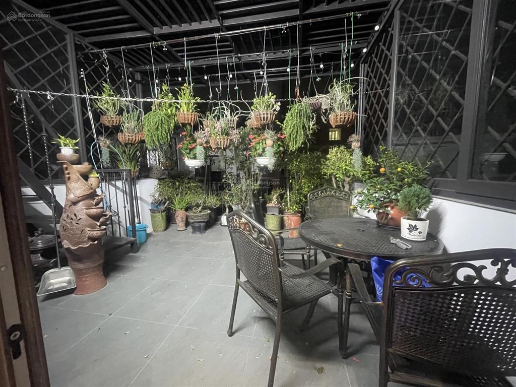 Bán nhà riêng tại đường nguyễn văn cừ, 20,6 tỷ vnd, 40 m2, 4pn, 5wc, 7 tầng