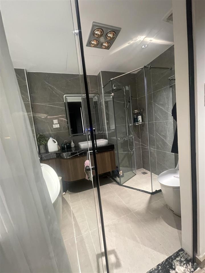 Bán nhà riêng tại đường nguyễn văn cừ, 20,6 tỷ vnd, 40 m2, 4pn, 5wc, 7 tầng