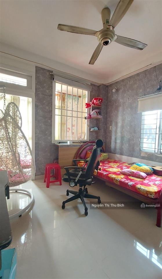 Bán nhà mặt tiền đông hồ, phường chánh hưng, 3 tầng, 50m2 ngang 3.7m, chỉ 6.3 tỷ