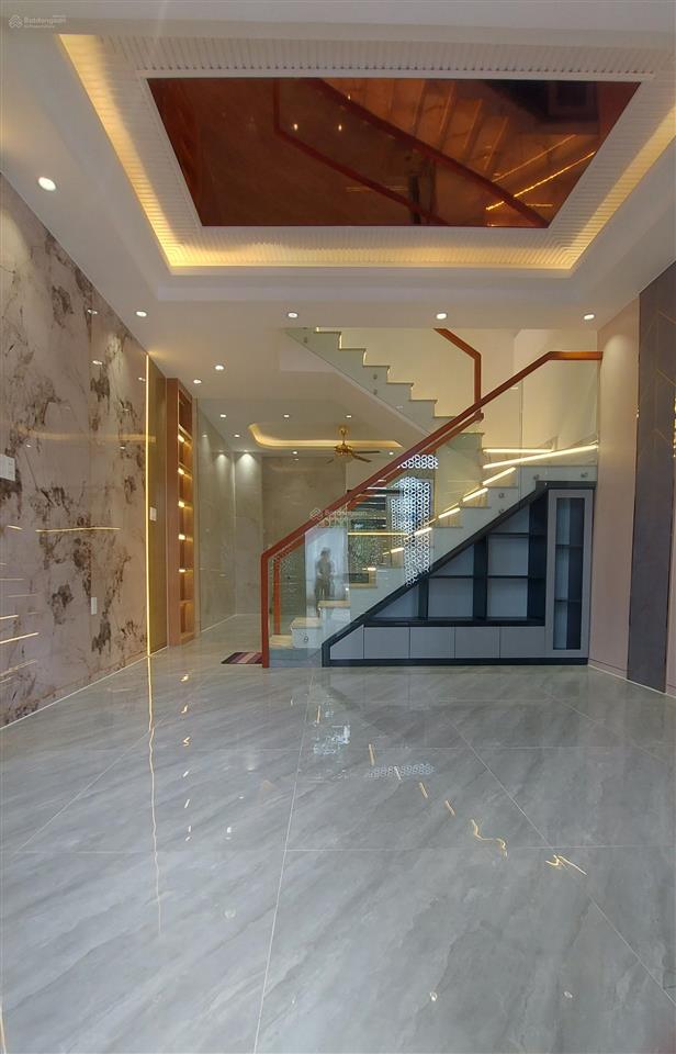 Mặt tiền kinh doanh phạm hùng, quận 8, 3 tầng, ngang 4.2m, chỉ 6 tỷ