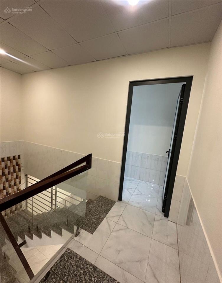 Bán nhà quận 8, hẻm xe hơi tám danh, ngang lớn 4.5m, nhích 5 tỷ