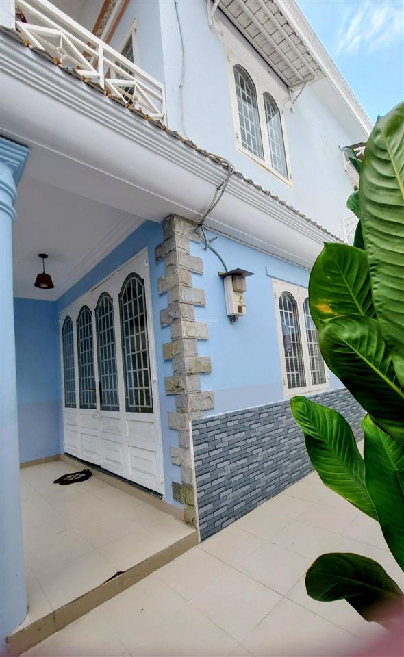 Hẻm xe tải tránh, gần nhà thi đấu đa năng quận 7, 90m2, ngang lớn 6m, 10.9 tỷ