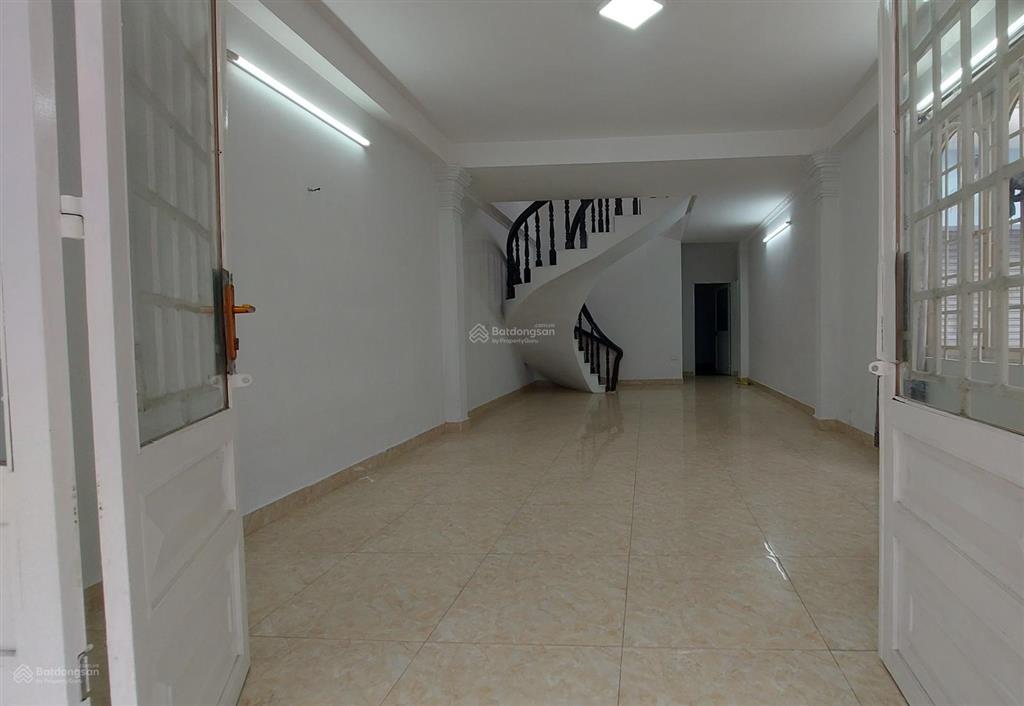 Hẻm xe tải tránh, gần nhà thi đấu đa năng quận 7, 90m2, ngang lớn 6m, 10.9 tỷ