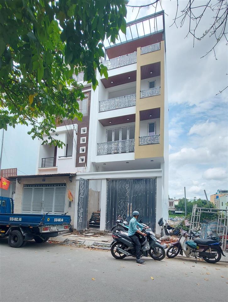 Nhà 4 tầng mặt tiền đường số, khu vip sau chung cư ecogreen quận 7  ngang 5m  18.x tỷ