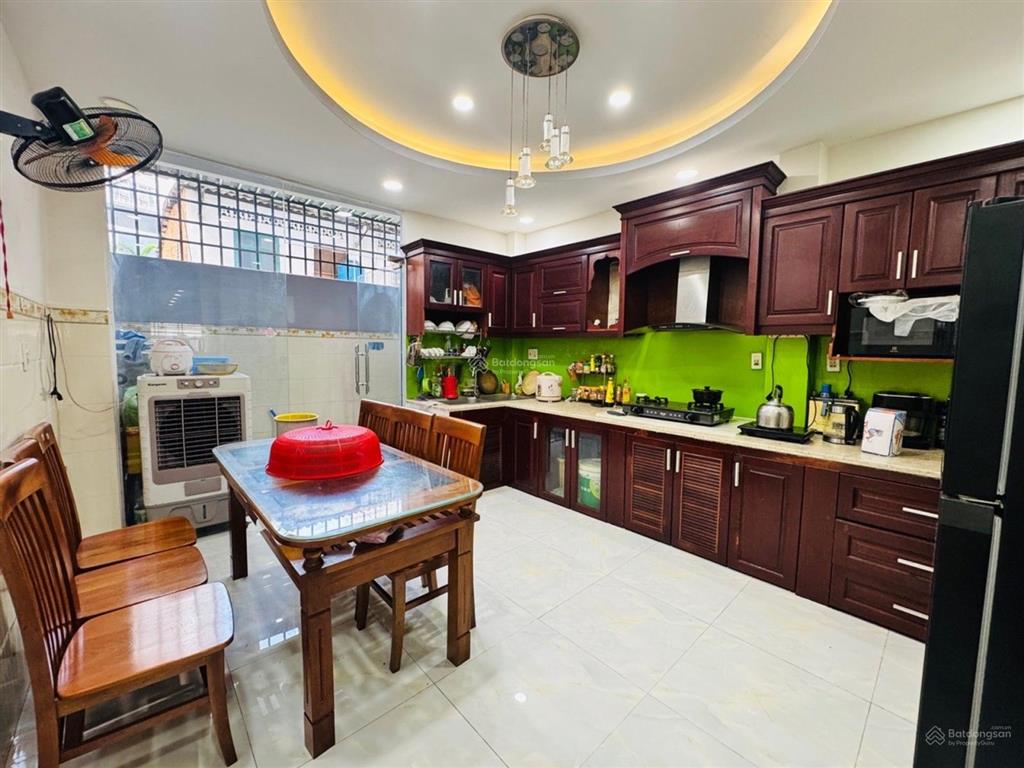 Hxh âu dương lân, p. chánh hưng, 60m2, 5 tầng, ngang 4.2m, hơn 8 tỷ