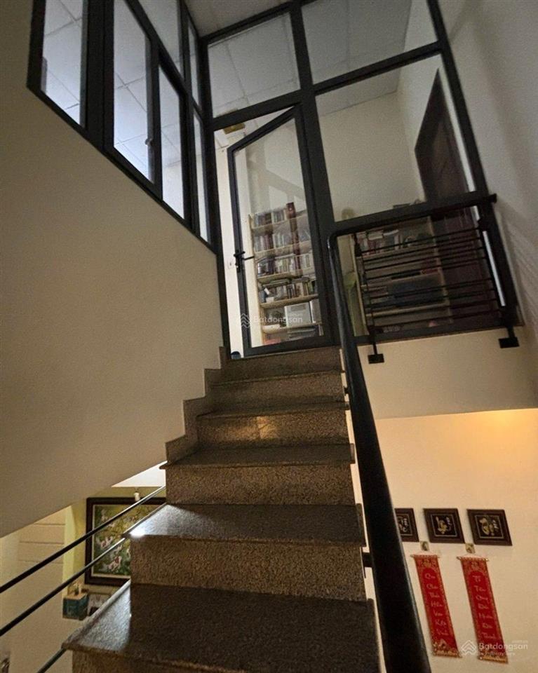 Chính chủ bán nhà nguyễn thị thập, phường tân thuận, 125m2, ngang 5m, hơn 60 triệu/m2