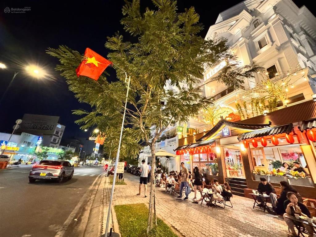 Bán căn biệt thự cityland garden hills có mặt tiền sau dương quảng hàm 230m2 giá tốt chỉ 67,9tỷ