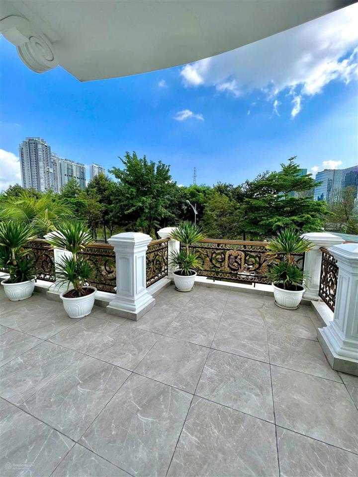 Siêu hiếm!!95tỷ sở hữu căn biệt thự view sông có thang máy full nội thất cao cấp 30tỷ,pháp lí chuẩn