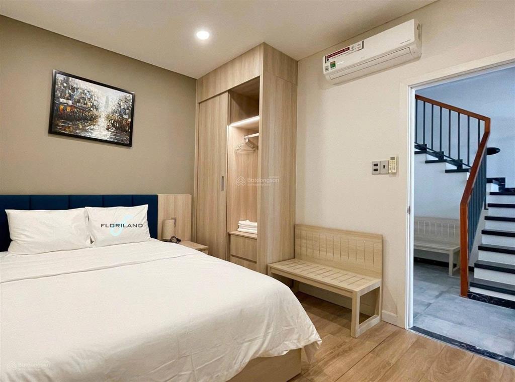 Bán nhà full nội thất 5 phòng ngủ tại kđt golden bay cách biển bãi dài 1km