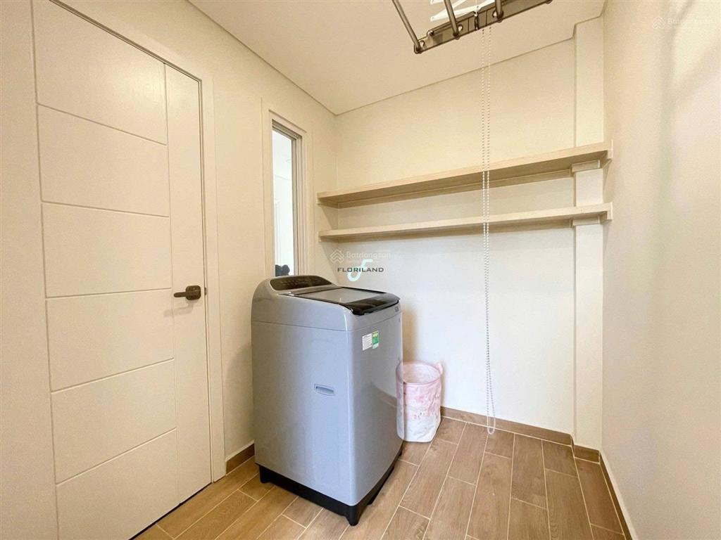 Bán nhà full nội thất 5 phòng ngủ tại kđt golden bay cách biển bãi dài 1km