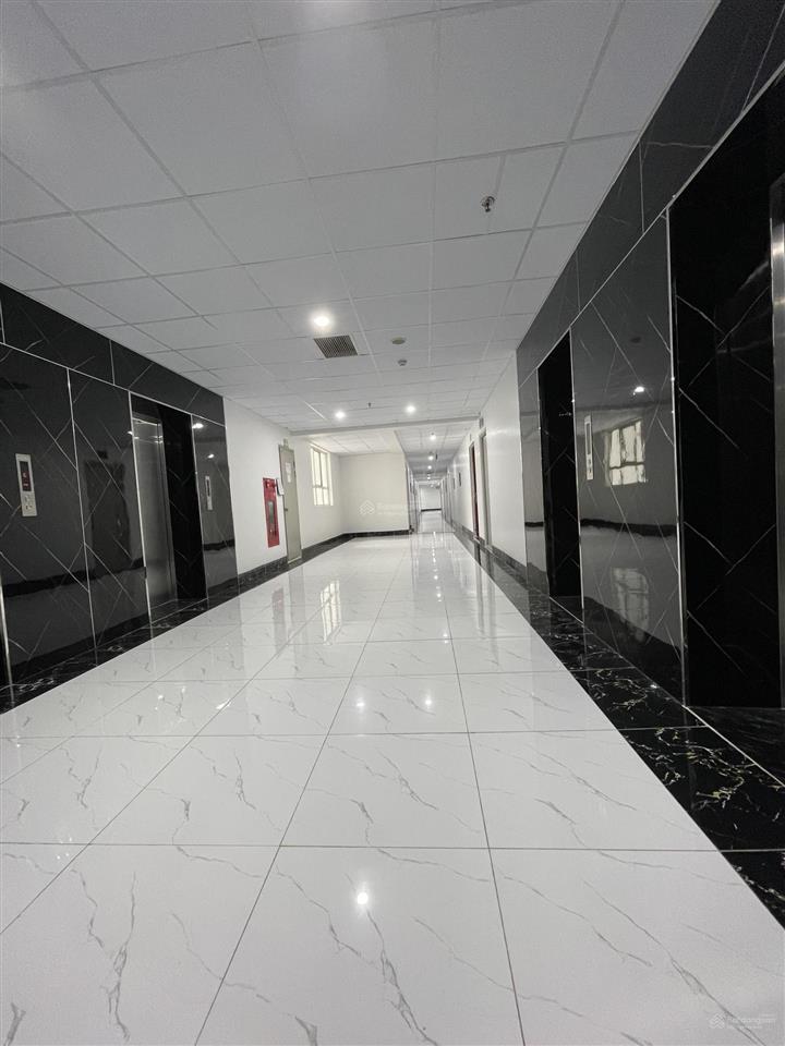 Chính chủ cần bán gấp căn 2 phòng ngủ, giá chỉ hơn 4 tỷ