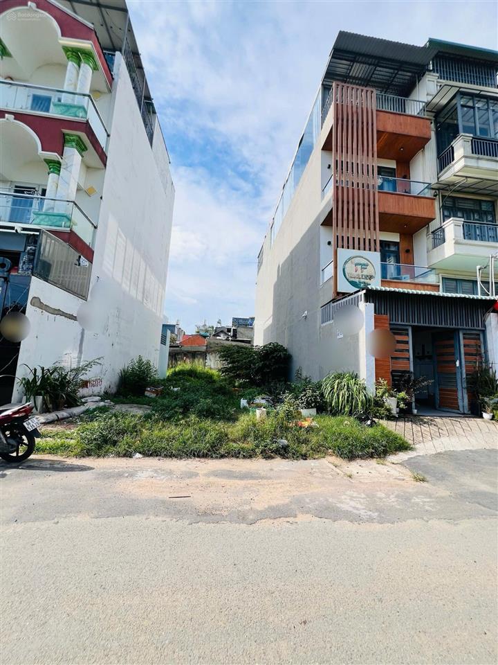 Duy nhất 1 lô  100m2 chuẩn đẹp, đường nhựa ô tô né nhau gần phạm văn đồng