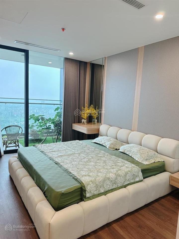 Chủ thiện chí bán căn 123m  view sông hồng tầng cao tại sunshine golden river