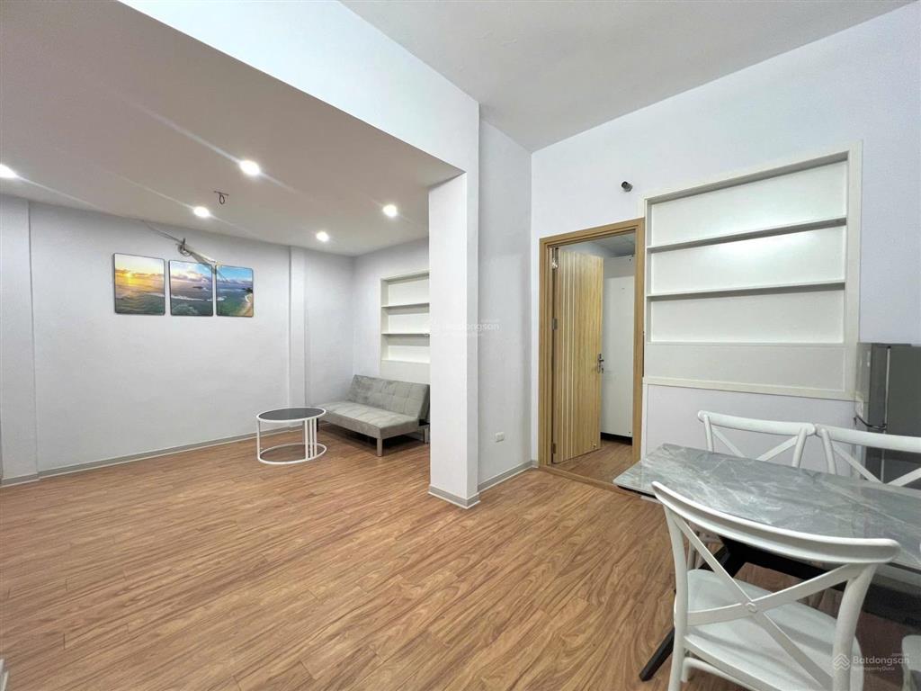 Cho thuê cc mini phố trần tử bình, dt 60m2, 2 ngủ 1 khách, giá 10 triệu/tháng, full thất, cầu giấy.
