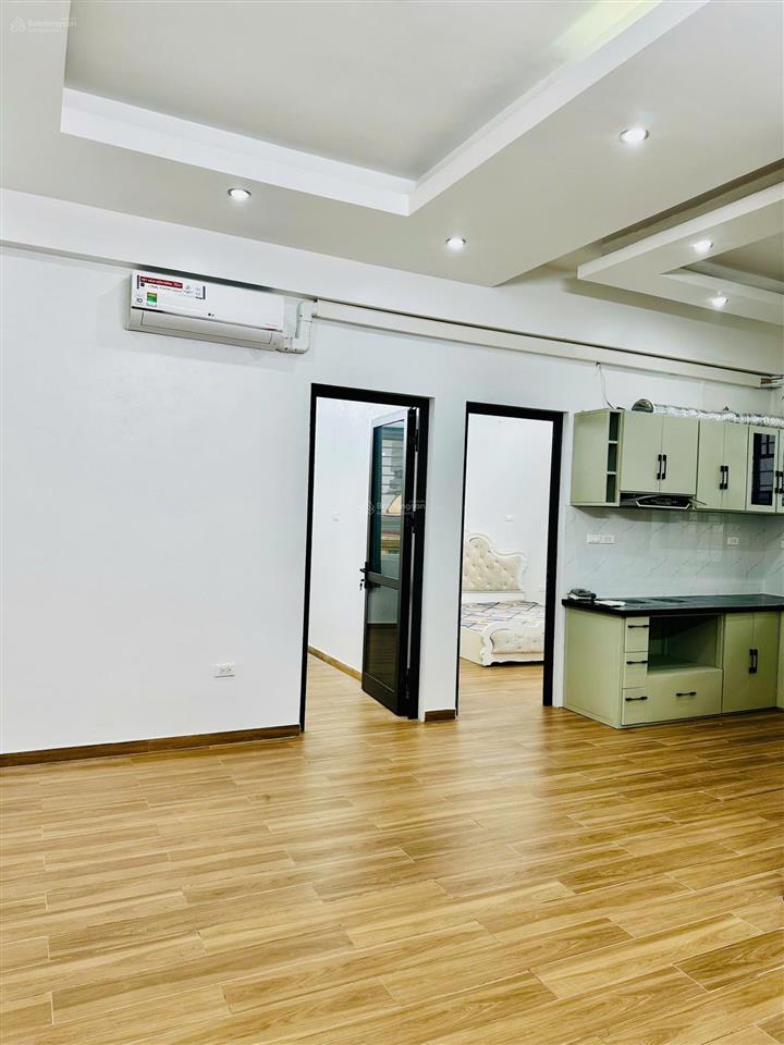 Cho thuê cc 2 ngủ, dt 65m2 tại 335 cầu giấy, giá 13,5 triệu/tháng, full nội thất, thoáng sáng.