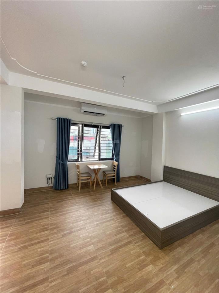 Cho thuê phòng trọ láng, dt 30m2, 6 triệu/tháng, full nội thất, có ban công, đống đa. 0923 789 ***