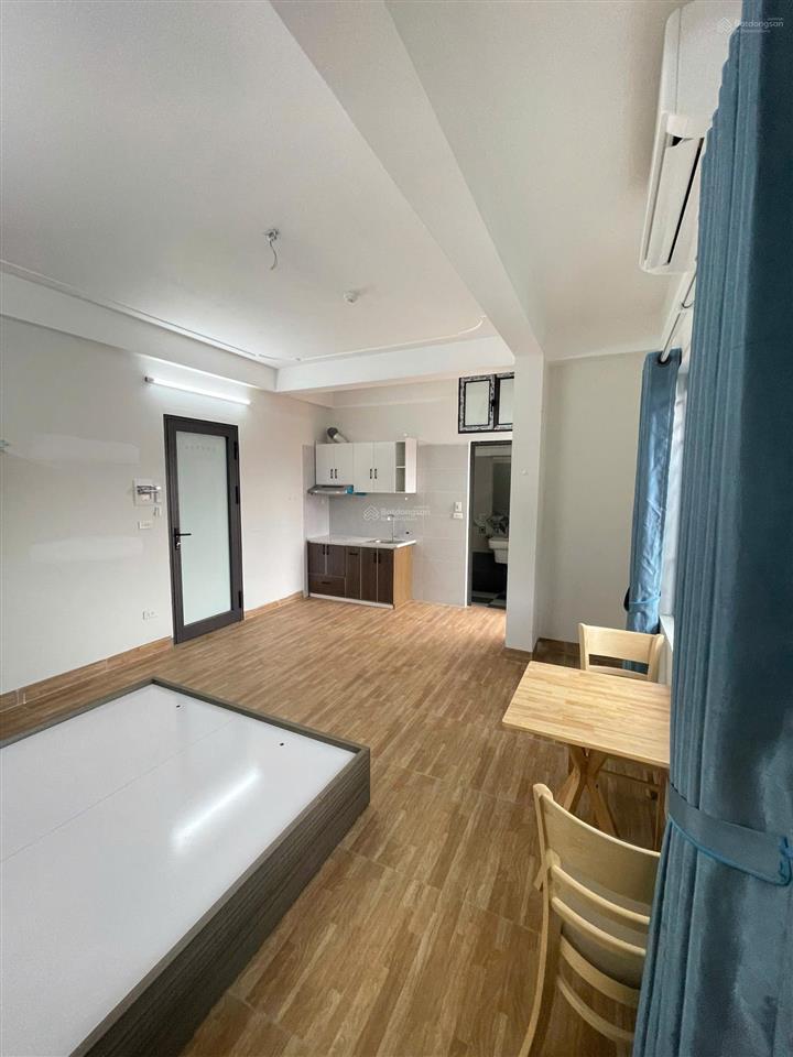 Cho thuê phòng trọ láng, dt 30m2, 6 triệu/tháng, full nội thất, có ban công, đống đa. 0923 789 ***
