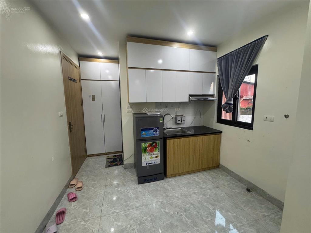 Cho thuê phòng trọ tại đường cầu giấy, giá 5,6 triệu/tháng, dt 33m2, full nội thất, 0923 789 ***