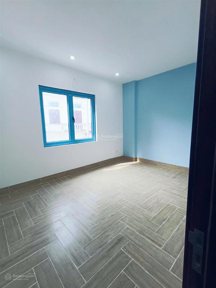 Bán nhà hưng đạo, ngay cầu tân phú mới, ô tô đỗ cửa 45m2x4t, giá chỉ 3.99 tỷ