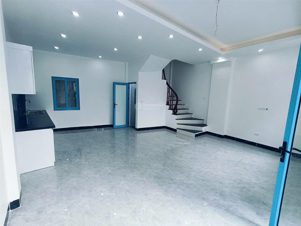 Bán nhà hưng đạo, ngay cầu tân phú mới, ô tô đỗ cửa 45m2x4t, giá chỉ 3.99 tỷ