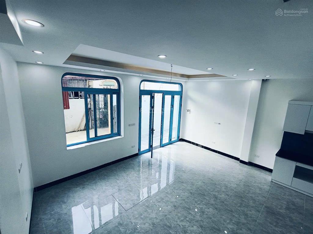 Bán nhà hưng đạo, ngay cầu tân phú mới, ô tô đỗ cửa 45m2x4t, giá chỉ 3.99 tỷ