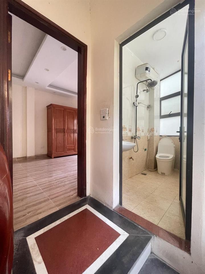 Thanh tri cầu bươu 38m hơn 7 tỷ 6 tầng 4p mt5m lô góc oto trong nhà