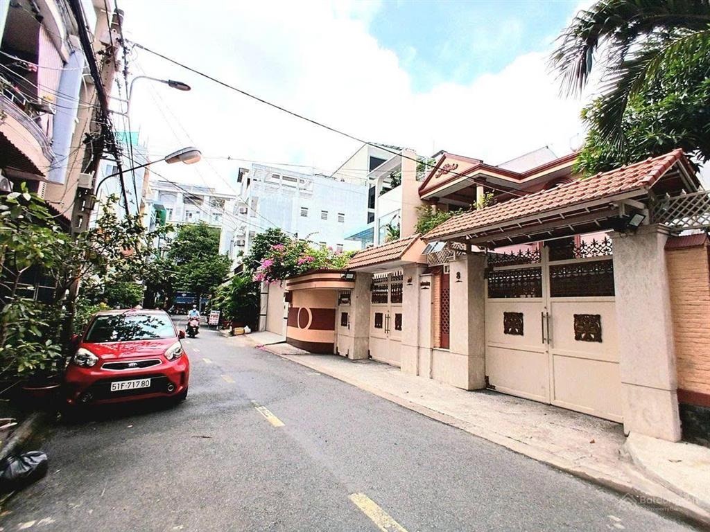 Bán biệt thự bàu cát 2  191m2  3 tầng  40 tỷ  mặt tiền tân bình, hồ cá koi, sân vườn đẹp