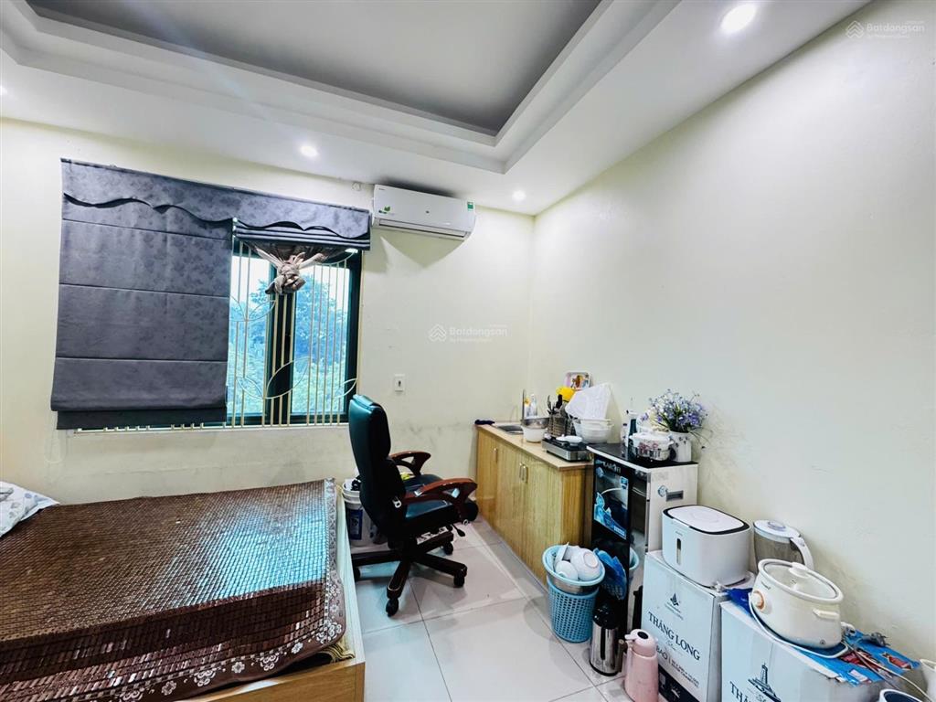 Cho thuê phòng view thiên đường bảo sơn  mặt đường thịnh phát, thang máy giá chỉ 2,8tr/tháng
