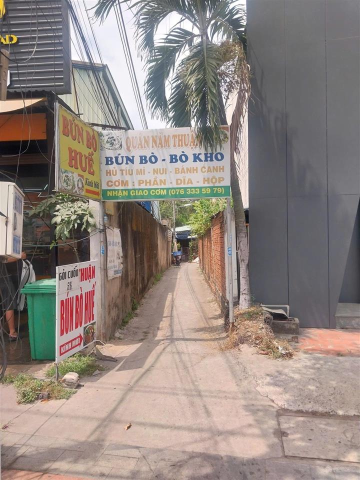 Cần bán gấp lô đất sổ sẵn ngay trung tâm thủ dầu một