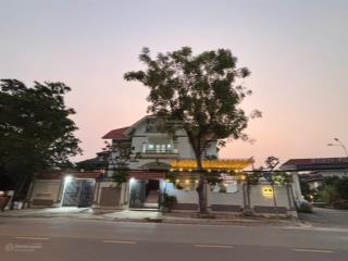 Cho thuê villa mặt tiền nguyễn văn hưởng,1000m2, 2 lầu, có hồ bơi, chỉ 6000usd,  0947 630 ***