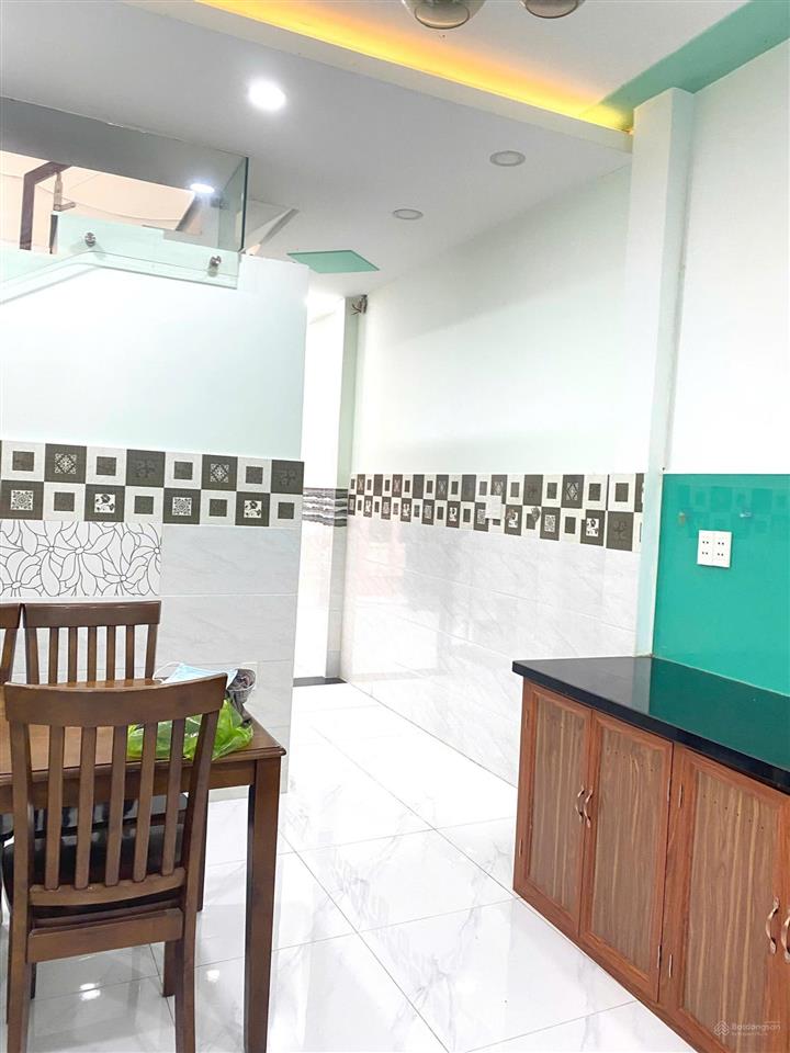Cho thuê nhà đẹp hẻm rộng đường nguyễn hữu cảnh 2pn 2wc dtsd 70m2 15 triệu/tháng,  0947 630 ***