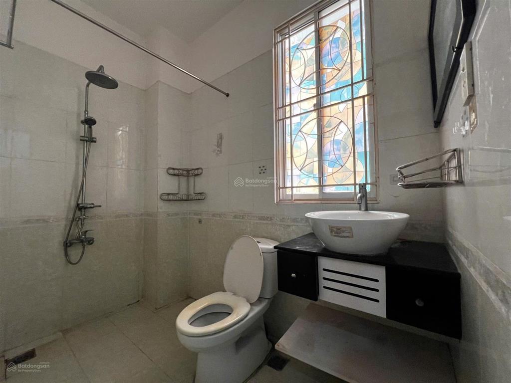 Cho thuê nhà nguyên căn an phú q2, dtsd 300m2, 2 ban công, 4 lầu, giá chỉ 32tr/ tháng